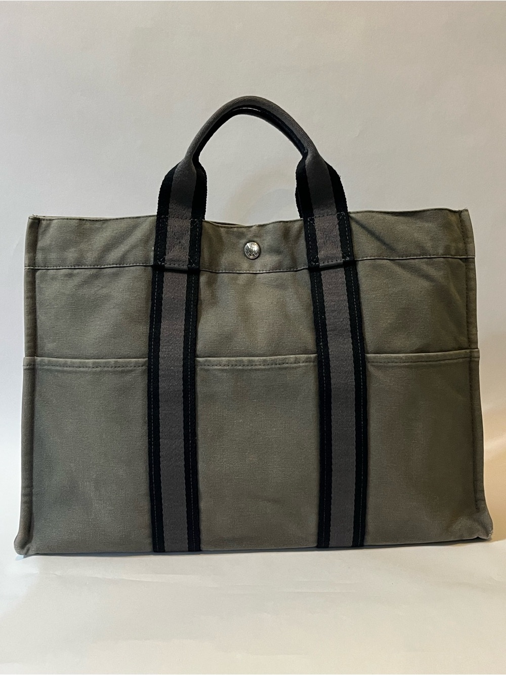 Hermès Fourre Tout MM Tote | Grey + Black Canvas | Palladium Hardware | Auth